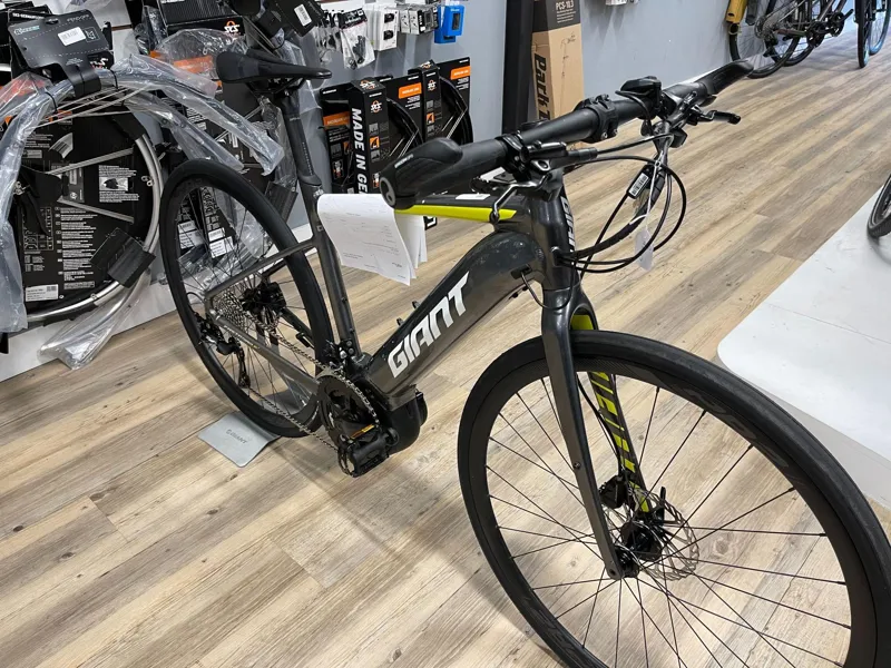 Giant FastRoad E+ 1 Pro 25km/h M Antracite-2